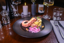 Seafood specialities at Monte Bú
